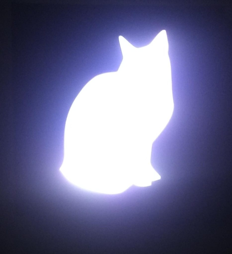 luz de noche con forma de gato